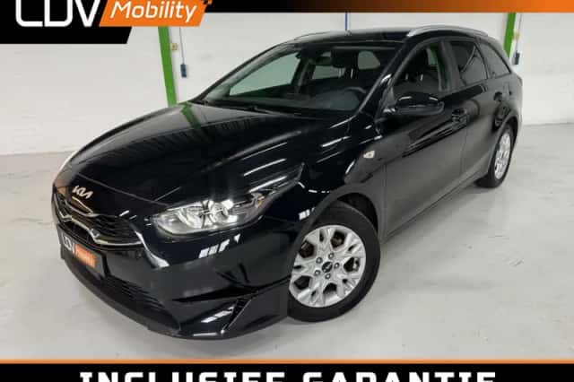 Kia Ceed (2022) thumbnail 1