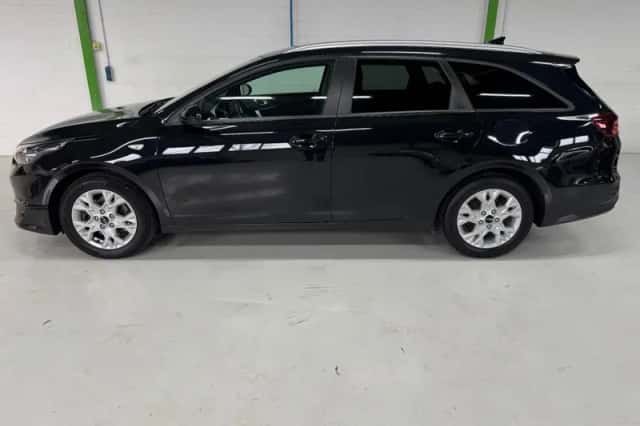 Kia Ceed (2022) thumbnail 3