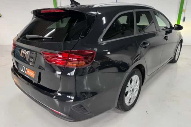 Kia Ceed (2022) thumbnail 6