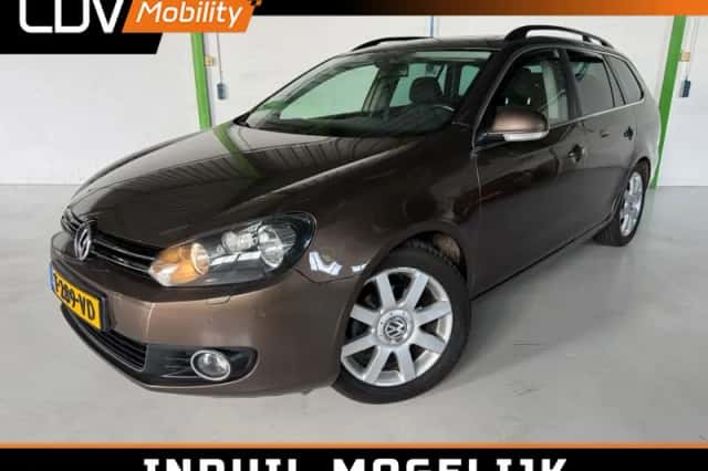 Volkswagen Golf (2012) thumbnail 1