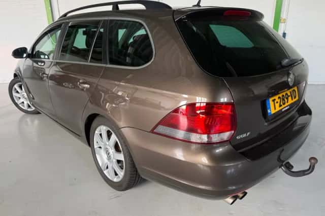 Volkswagen Golf (2012) thumbnail 4