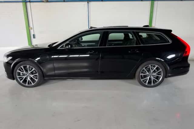 Volvo V90 (2019) thumbnail 3
