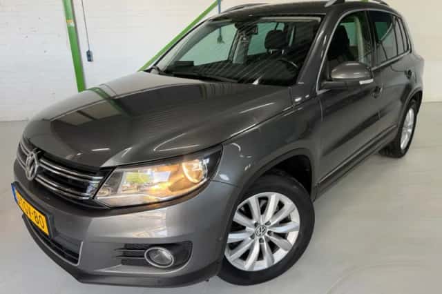 Volkswagen Tiguan (2014) thumbnail 3