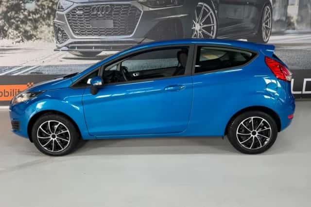Ford Fiesta (2014) thumbnail 4