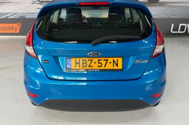 Ford Fiesta (2014) thumbnail 6