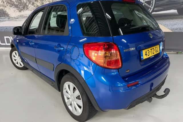 Suzuki SX4 (2007) thumbnail 4