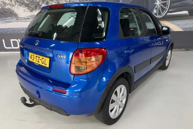 Suzuki SX4 (2007) thumbnail 6