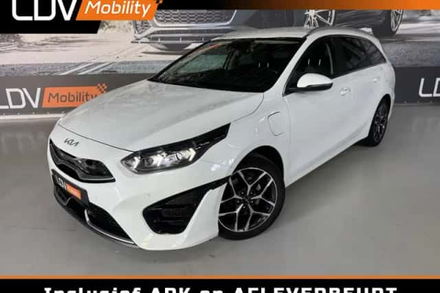 Kia Ceed (2022) thumbnail 1