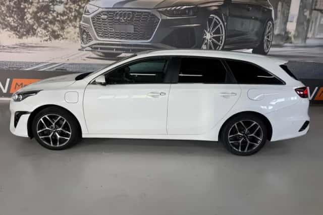 Kia Ceed (2022) thumbnail 6
