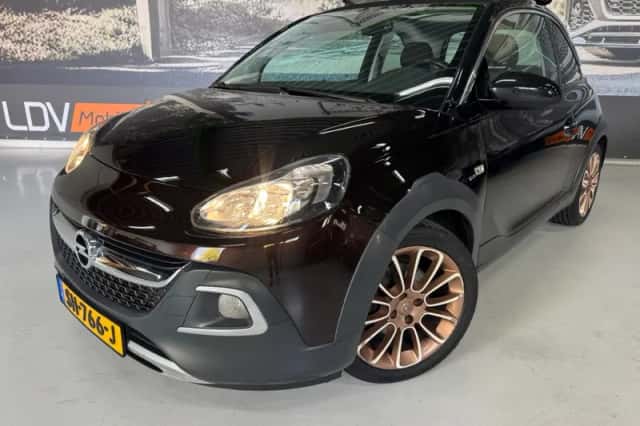 Opel Adam (2015) thumbnail 3
