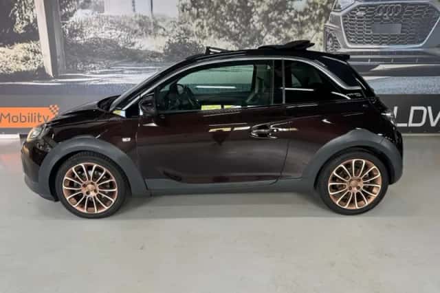 Opel Adam (2015) thumbnail 4