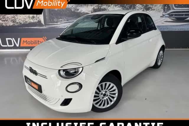 Fiat 500e (2025) thumbnail 1