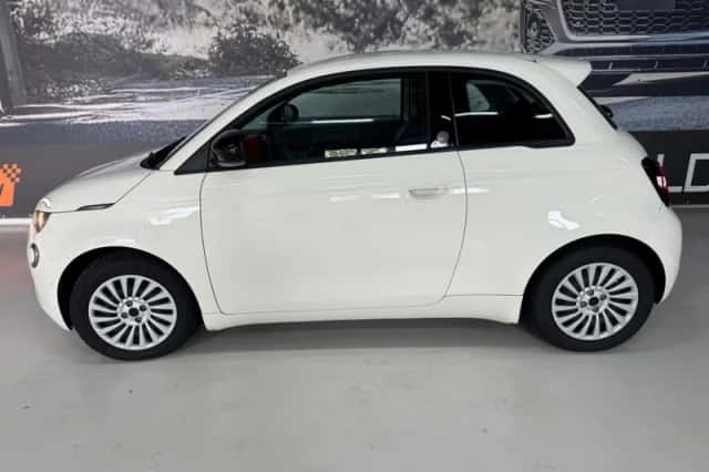 Fiat 500e (2025) thumbnail 5