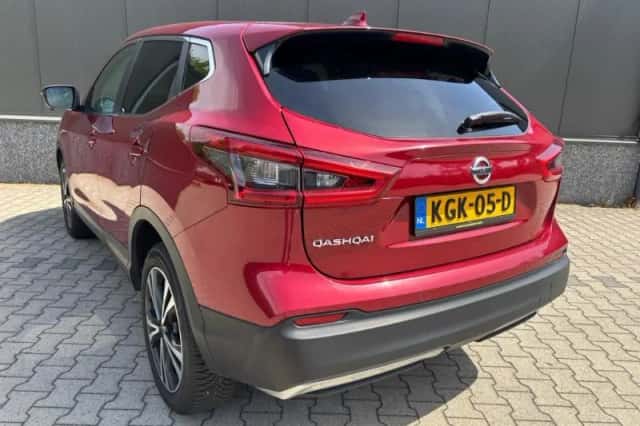 Nissan Qashqai (2018) thumbnail 3
