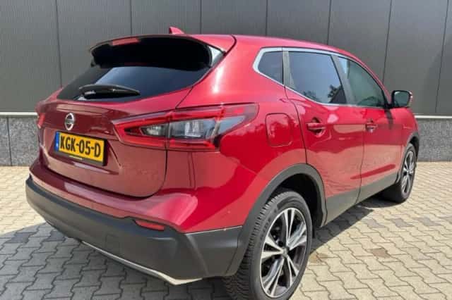Nissan Qashqai (2018) thumbnail 4