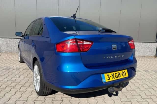 SEAT Toledo (2014) thumbnail 4