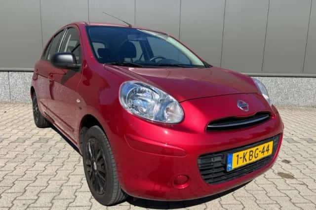 Nissan Micra (2011) thumbnail 2