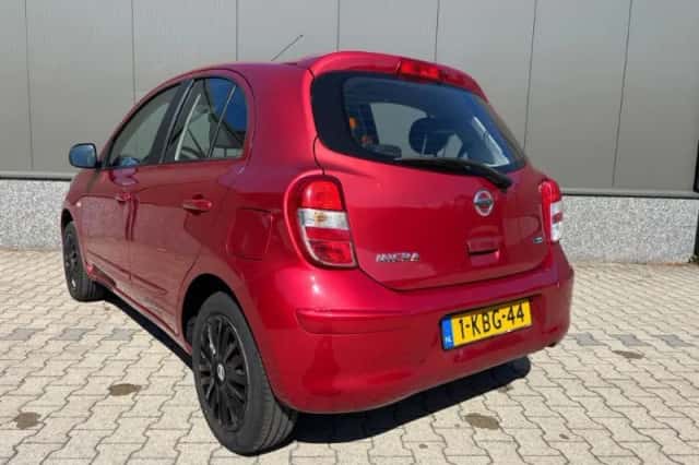 Nissan Micra (2011) thumbnail 4