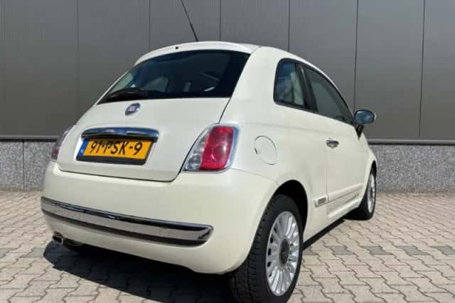 Fiat 500 (2011) thumbnail 3