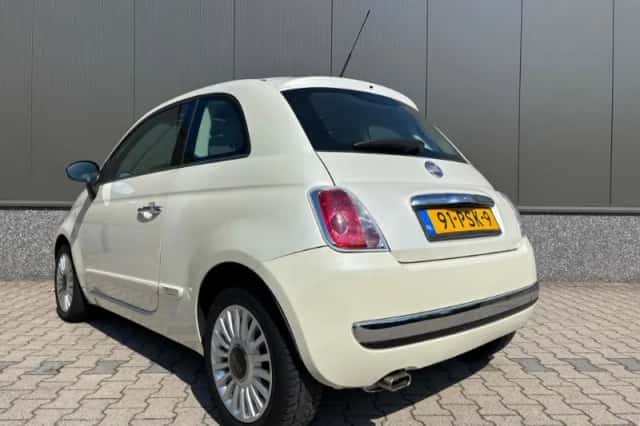 Fiat 500 (2011) thumbnail 4