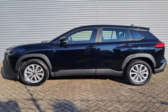 Toyota Corolla Cross (2022) thumbnail 3