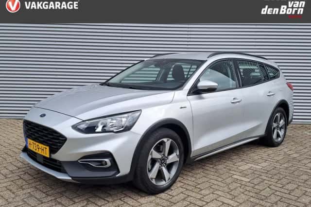Ford Focus (2020) thumbnail 1