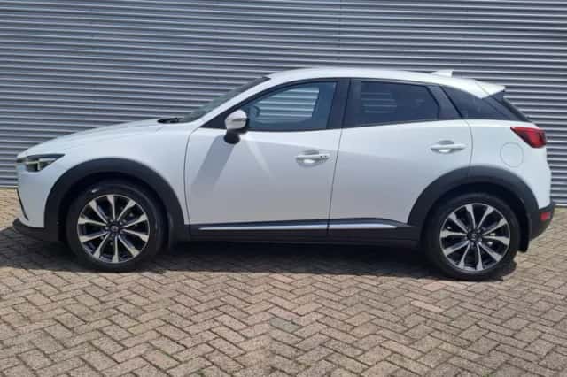 Mazda CX-3 (2016) thumbnail 3