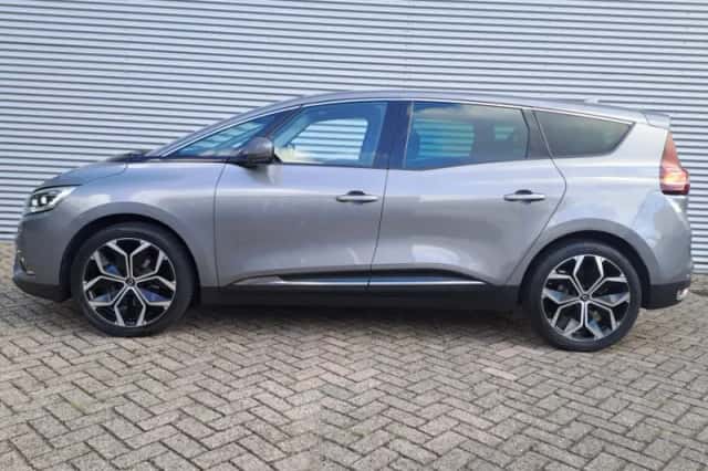 Renault Grand Scénic (2023) thumbnail 3