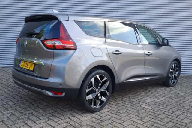 Renault Grand Scénic (2023) thumbnail 5