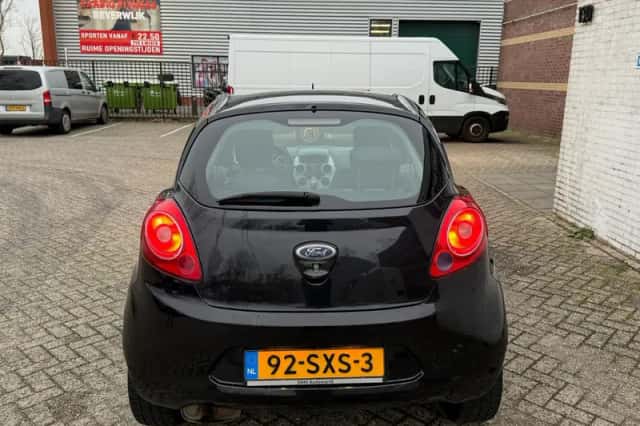 Ford Ka (2012) thumbnail 3