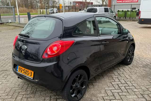 Ford Ka (2012) thumbnail 6