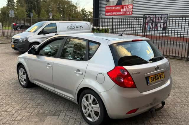 Kia Ceed (2007) thumbnail 6