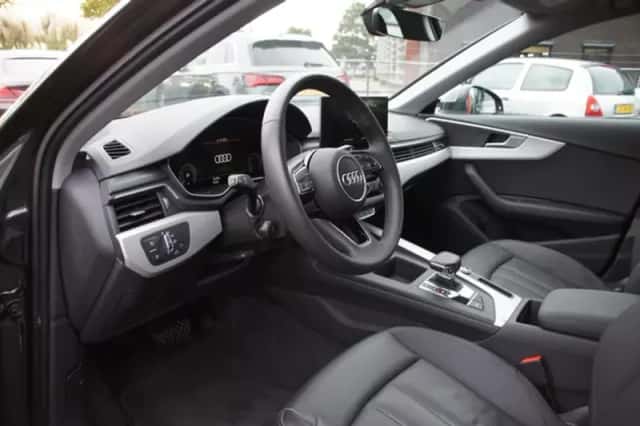 Audi A4 (2024) thumbnail 6