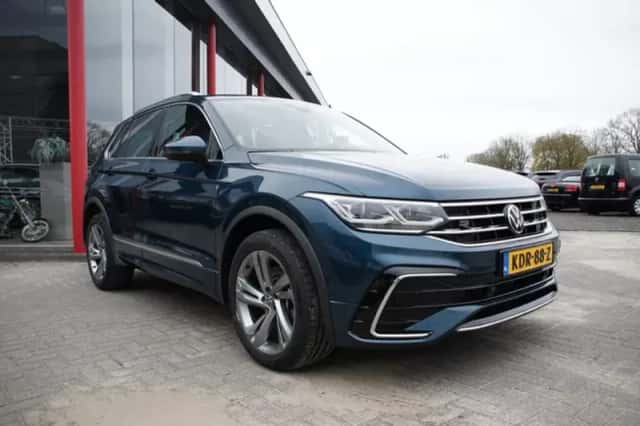 Volkswagen Tiguan (2022) thumbnail 1