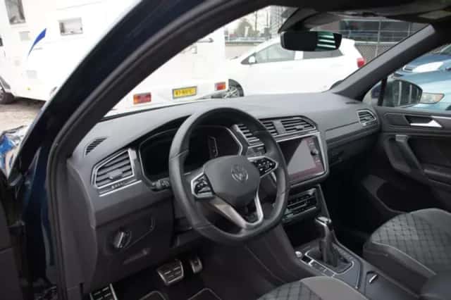 Volkswagen Tiguan (2022) thumbnail 5