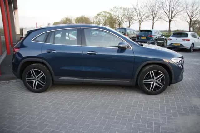 Mercedes-Benz GLA-Klasse (2023) thumbnail 2