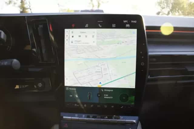 Renault Espace (2023) thumbnail 6