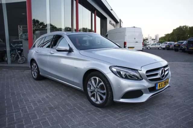 Mercedes-Benz C-Klasse (2016) thumbnail 1