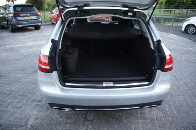 Mercedes-Benz C-Klasse (2016) thumbnail 3