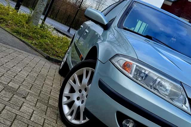 Renault Laguna (2003) thumbnail 3