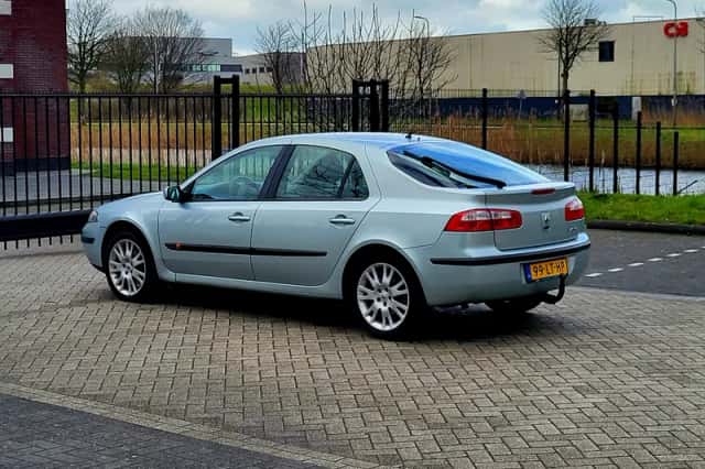 Renault Laguna (2003) thumbnail 5