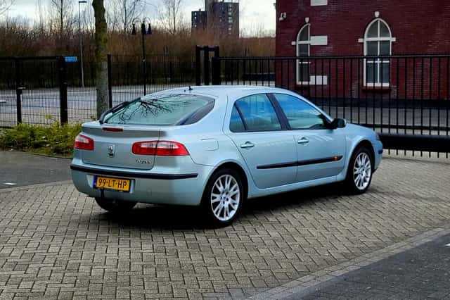 Renault Laguna (2003) thumbnail 6