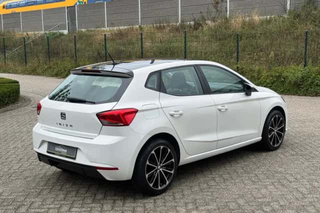 SEAT Ibiza (2018) thumbnail 3