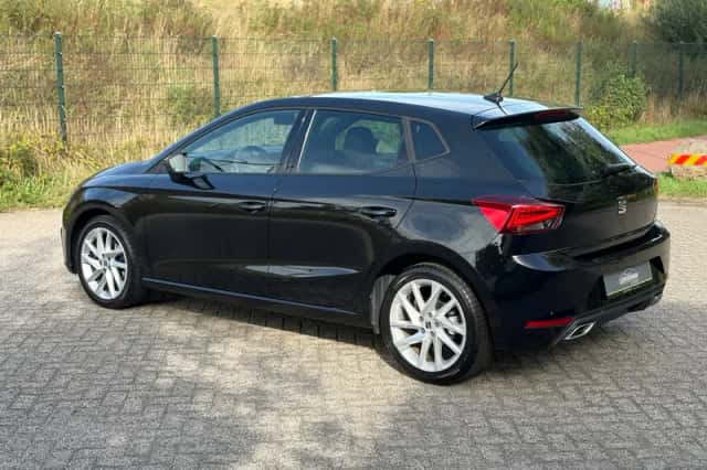 SEAT Ibiza (2022) thumbnail 2