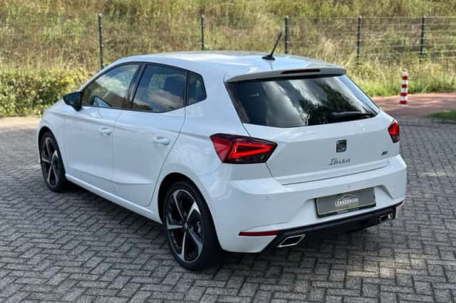 SEAT Ibiza (2022) thumbnail 2