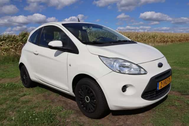 Ford Ka (2012) thumbnail 2