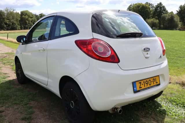 Ford Ka (2012) thumbnail 4
