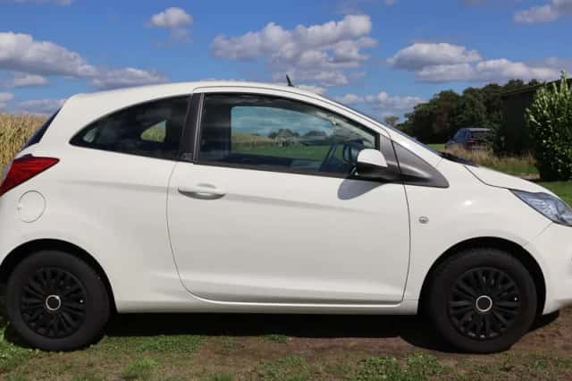Ford Ka (2012) thumbnail 5