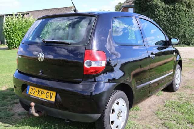 Volkswagen Fox (2007) thumbnail 3