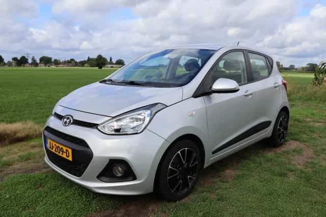 Hyundai i10 (2016) thumbnail 1
